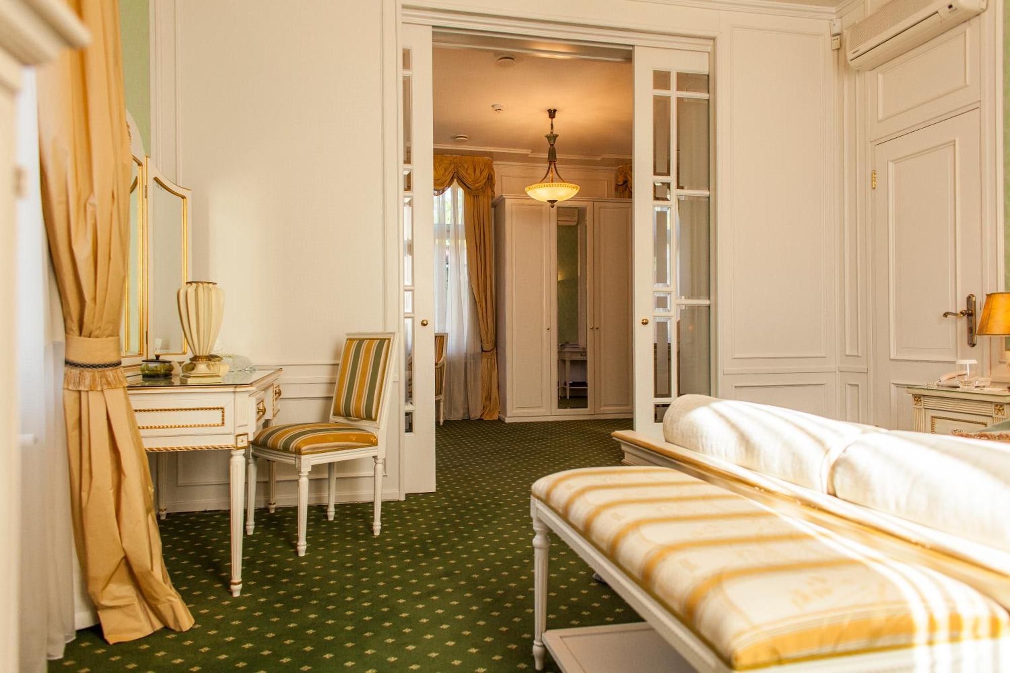 Tb Palace Hotel & Spa Jūrkalne Oda fotoğraf