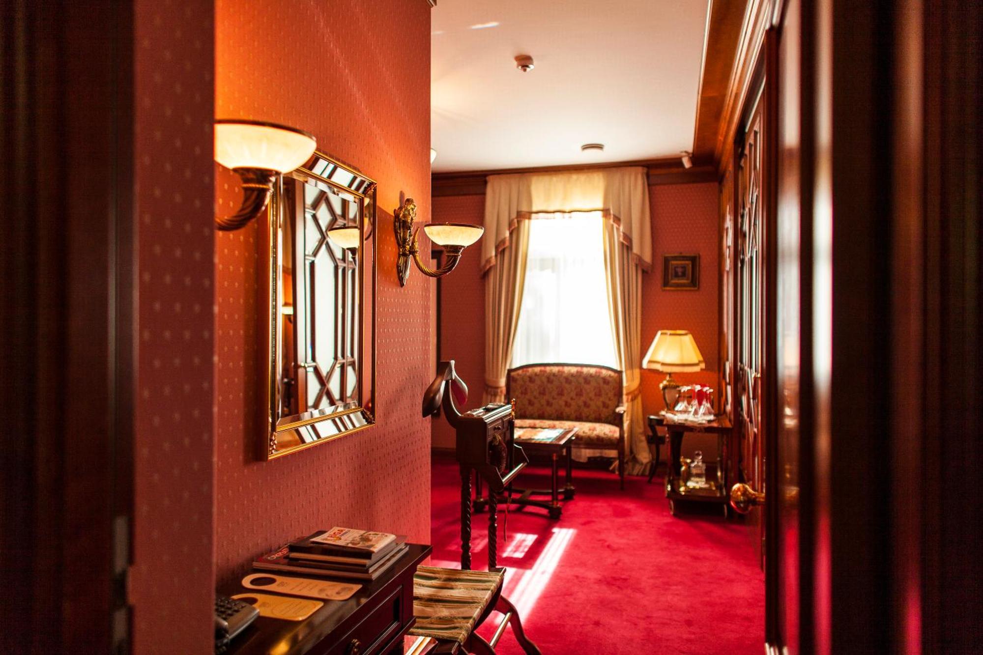 Tb Palace Hotel & Spa Jūrkalne Oda fotoğraf
